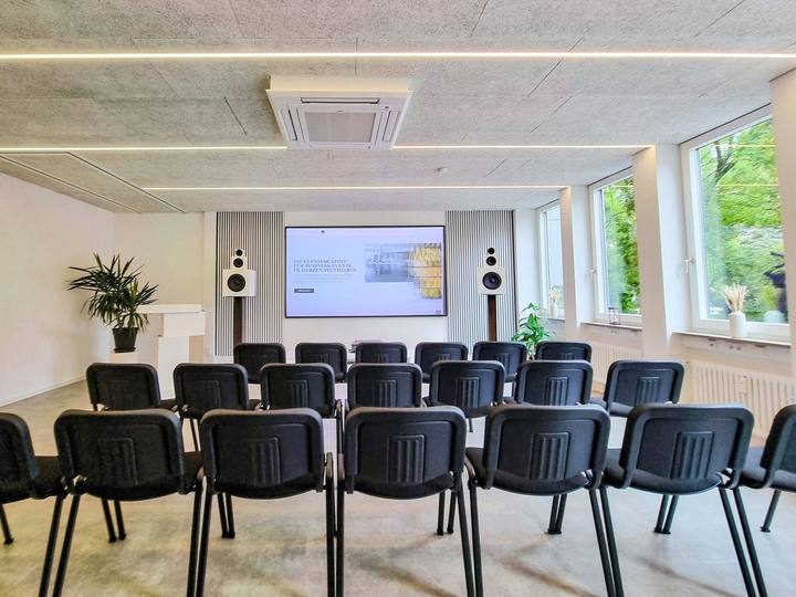 DAS BÜRO Stuttgart, Raum BIANCO – Vortrags-Bestuhlung