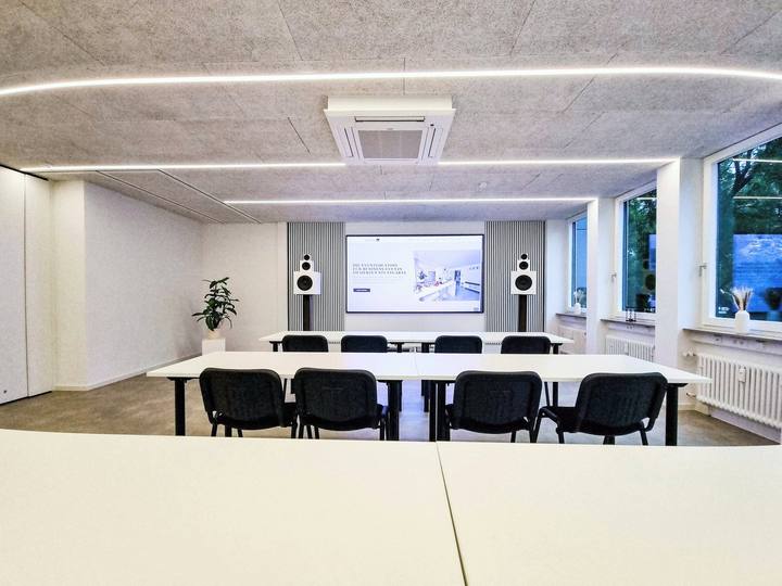 DAS BÜRO Stuttgart, Raum BIANCO – Schulungs-Bestuhlung